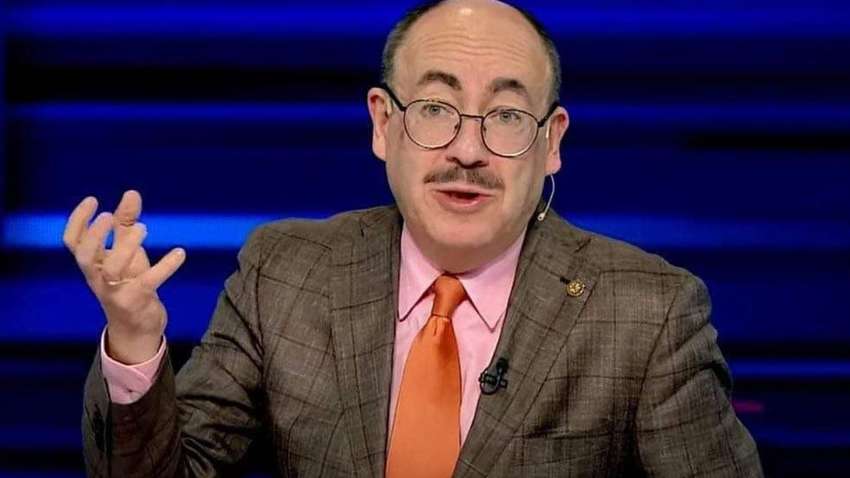 У Феміди у Печерському суді сповзла пов'язка: журналіст про різні запобіжні заходи Медведчуку та Порошенко