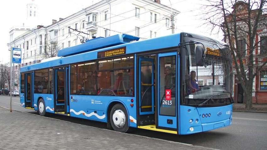 Почему в Днепре стоимость проезда растет, а в Харькове жители ездят бесплатно