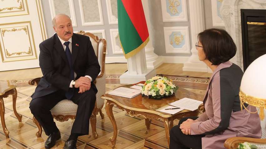 Лукашенко раптом заявив, що хоче мирно жити з Україною: боїться повторення 1941-го