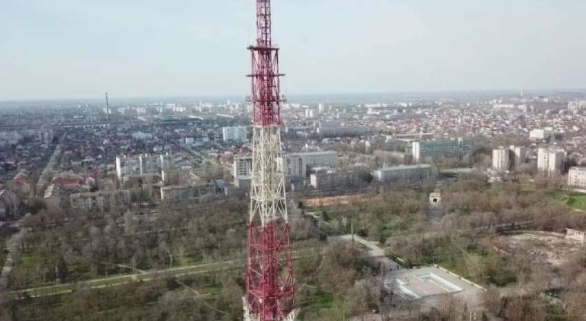 У Херсоні прогриміли вибухи – у місті перестало працювати російське ТБ