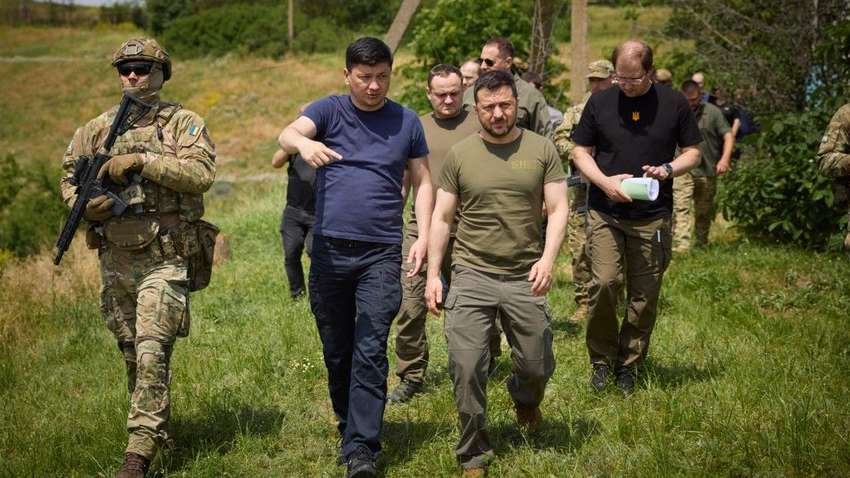 Рейтинг политиков, должностных лиц и общественных деятелей: кому доверяют украинцы