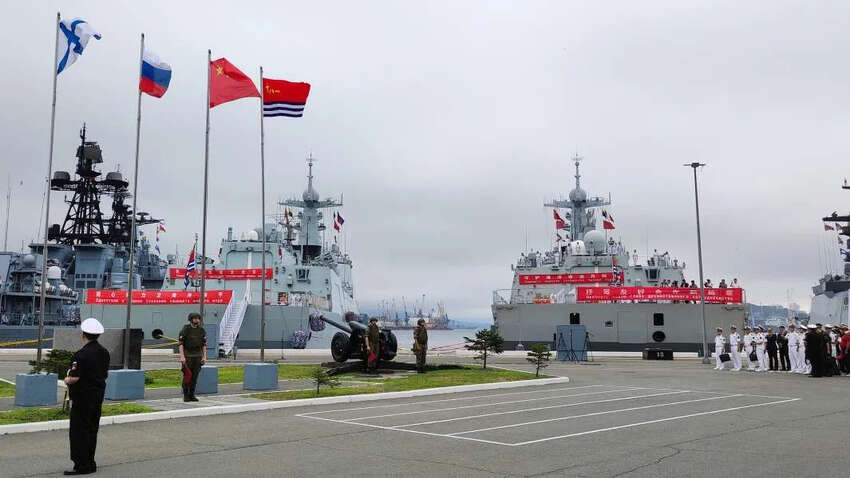 Китай и Россия отреагировали на заявления Трампа об атомных подлодках