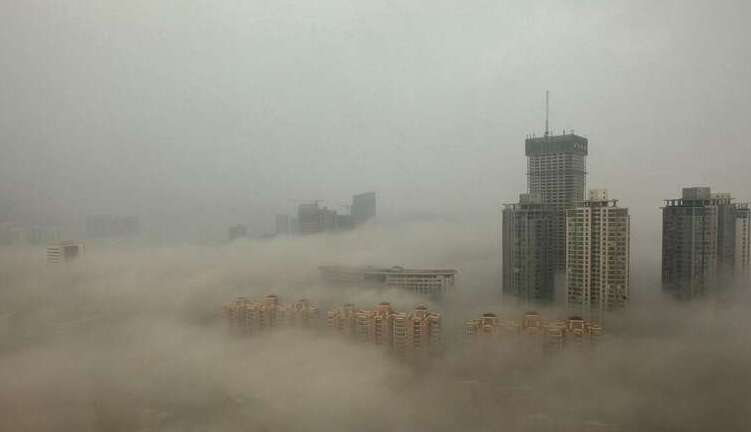 На Украину надвигается нереальное "грязное облако": что известно о ситуации На Украину надвигается нереальное "грязное облако": что известно о ситуации