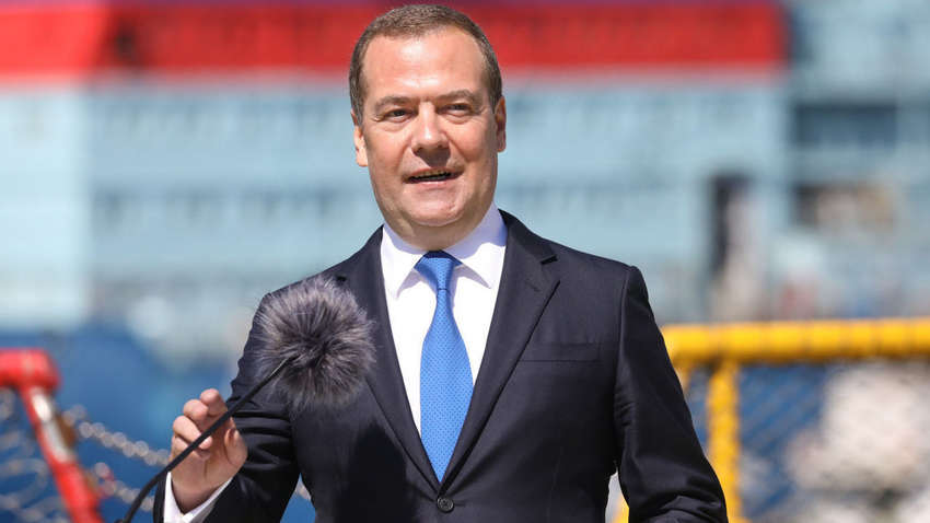 Медведєв озвучив з ким воює Росія та назвав союзників у боротьбі з Заходом