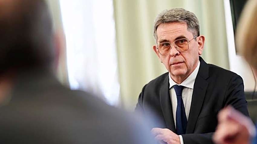 У Емца опровергли его отставку, - СМИ