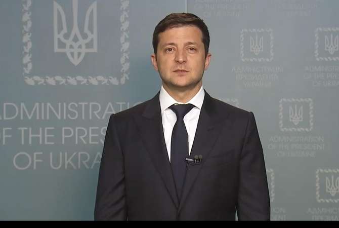 Владимир Зеленский раскритиковал телемост и пригласил Владимира Путина "пообщаться"