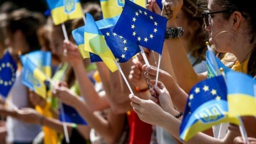 Историческое решение: Европейский совет решил начать переговоры о вступлении Украины в ЕС Историческое решение: Европейский совет решил начать переговоры о вступлении Украины в ЕС