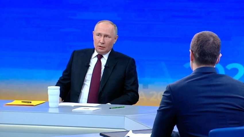 Не двигается половина лица, проблема с дикцией: у Путина заметили немало странных вещей (ФОТО, ВИДЕО) Не двигается половина лица, проблема с дикцией: у Путина заметили немало странных вещей (ФОТО, ВИДЕО)