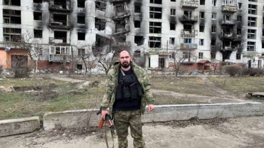 Исследователи идентифицировали россиянина, хваставшегося разбомбленными домами украинцев (ФОТО) Исследователи идентифицировали россиянина, хваставшегося разбомбленными домами украинцев (ФОТО)