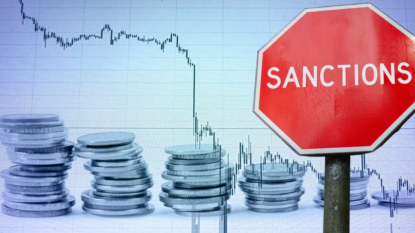 Сколько российской экономике стоят западные санкции и как Россия их обходит Сколько российской экономике стоят западные санкции и как Россия их обходит