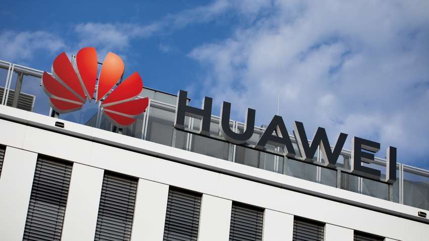 Канада не визначилася з санкціями проти Huawei