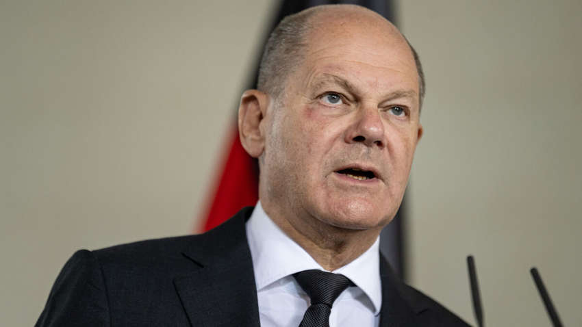 Стало відомо, чому Шольц і досі впирається в питанні наданні ракет Taurus Україні 