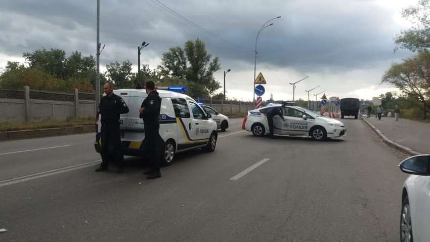 У Києві "замінували" всі мости