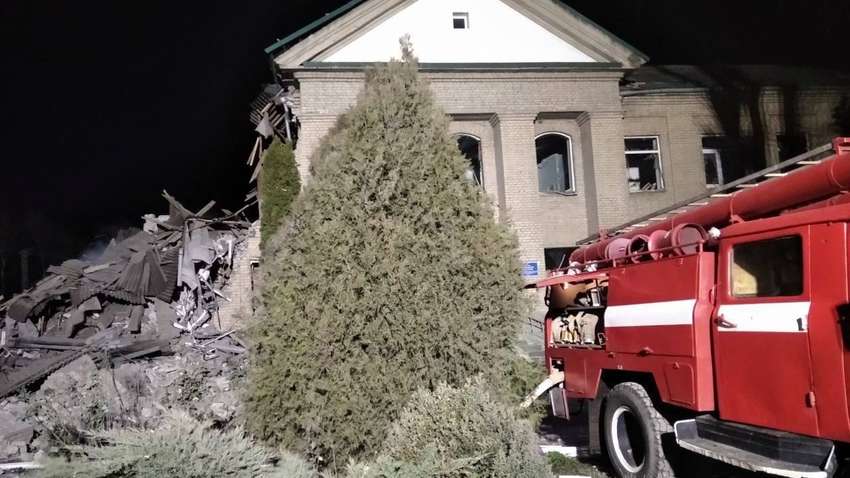 Россия обстреляла родильное отделение на Запорожье, погиб младенец (ФОТО) Россия обстреляла родильное отделение на Запорожье, погиб младенец (ФОТО)