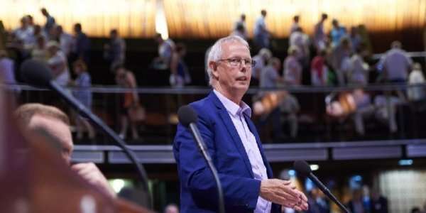 Новим президентом ПАРЄ став Тіні Кокс