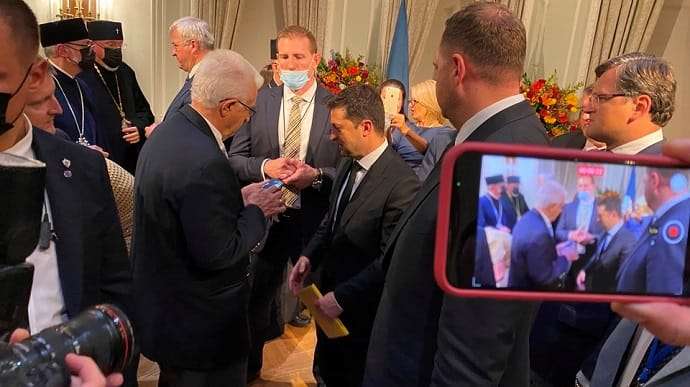 Зеленський знову заявив про ідею подвійного громадянства