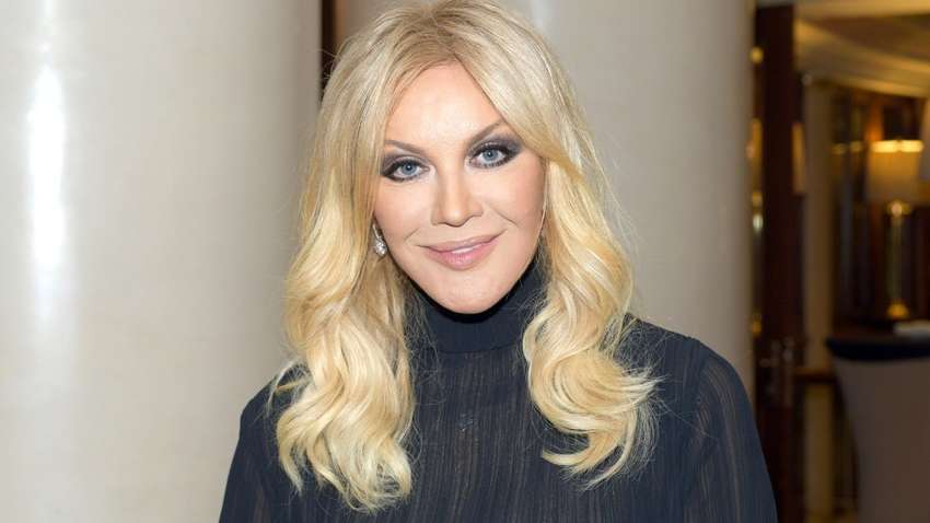 Розкішний особняк в три поверхи:  показали, як виглядає будинок Таїсії Повалій у Києві (ФОТО)