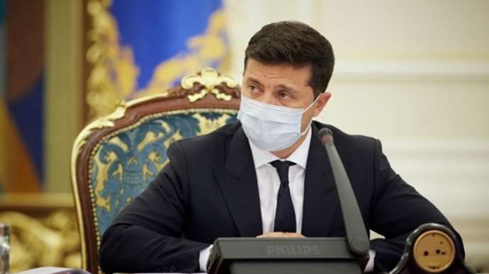 Зеленський дав 10 днів на пошук винних у загибелі трьох військових на Донбасі Зеленський дав 10 днів на пошук винних у загибелі трьох військових на Донбасі