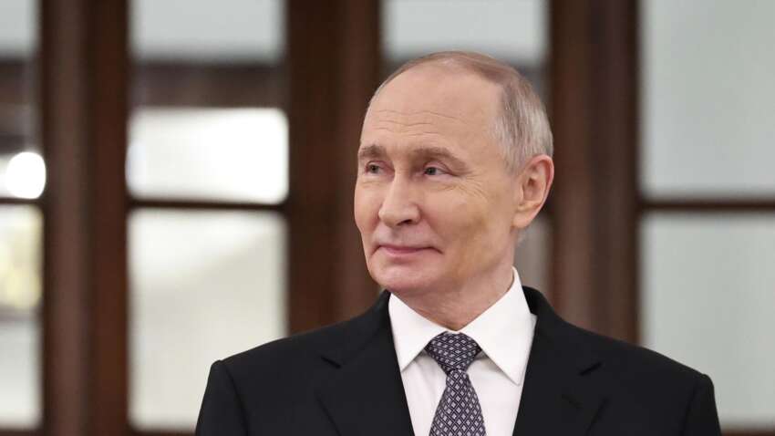 В сети появились новые фото тайных сыновей Путина: как они выглядят  