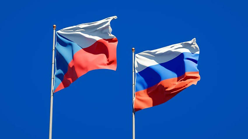 Скандал России и Чехии: в чем выгода для Украины Скандал России и Чехии: в чем выгода для Украины