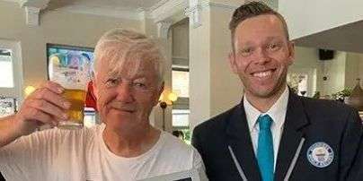 Как 69-летний пенсионер установил новый рекорд Гиннеса, посетив 120 пабов за один день Как 69-летний пенсионер установил новый рекорд Гиннеса, посетив 120 пабов за один день