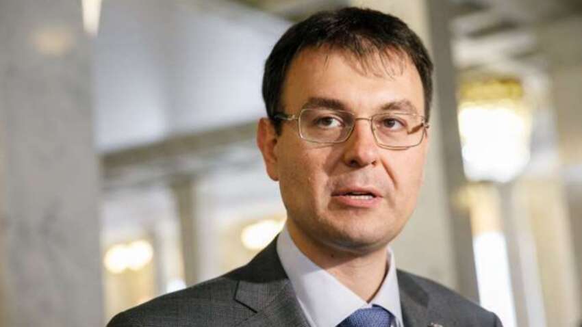 Бюджет-2027: Данило Гетманцев назвав нові планові цифри мінімалки, пенсій та прожиткового мінімуму Бюджет-2027: Данило Гетманцев назвав нові планові цифри мінімалки, пенсій та прожиткового мінімуму