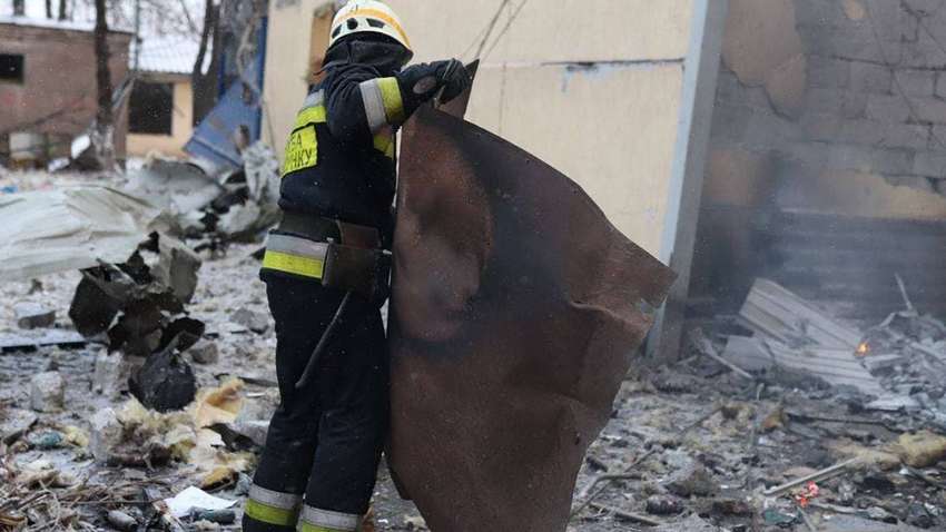 Россияне из "Градов" разбомбили психоневрологический интернат в Днепропетровской области Россияне из "Градов" разбомбили психоневрологический интернат в Днепропетровской области