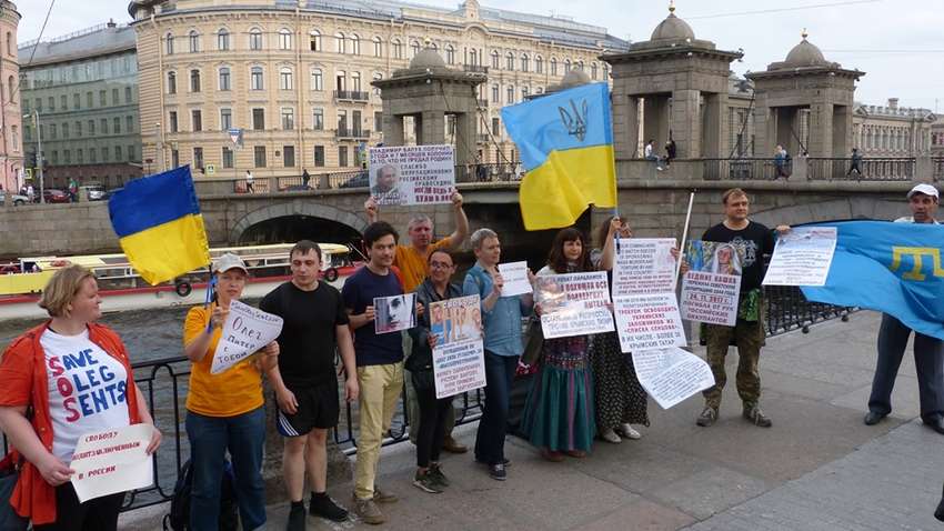 В Санкт-Петербурге требуют остановить репрессии в Крыму (ВИДЕО)