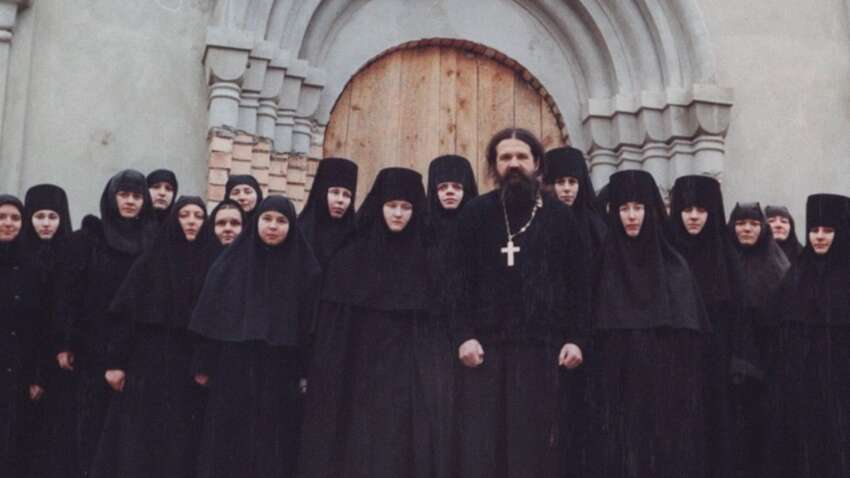 В Швеции разоблачили "монашек-шпионок" Кремля: что о них известно