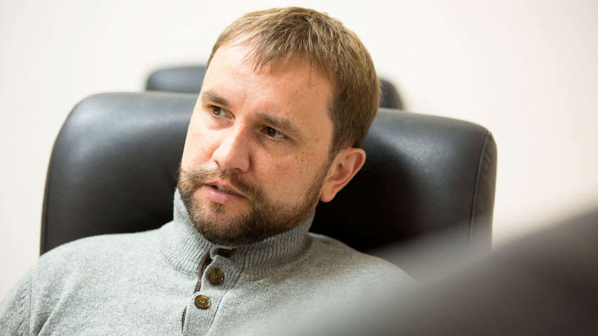 Кабмін звільнив В'ятровича з Інституту нацпам'яті