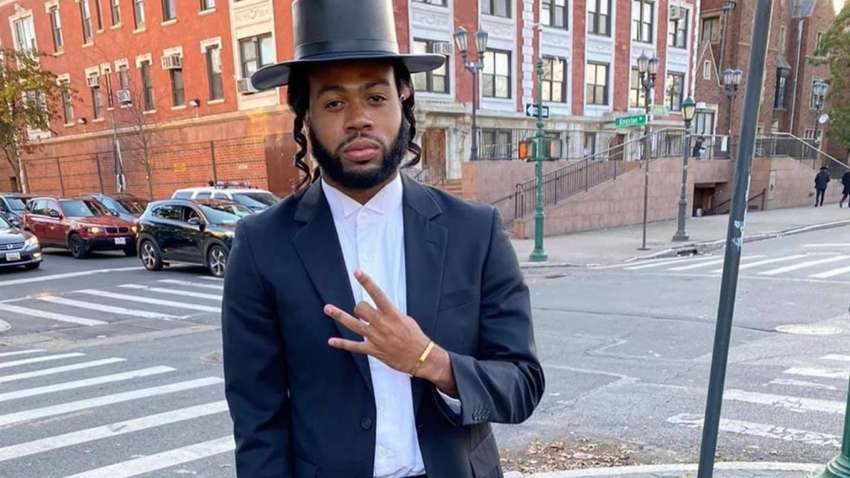 Антисемітський скандал: американця засудили за костюм хасида на Хелловін Антисемітський скандал: американця засудили за костюм хасида на Хелловін