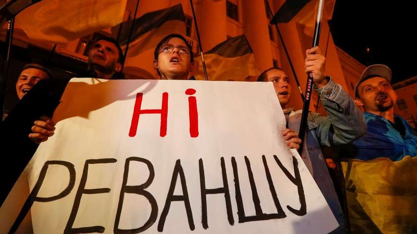 "Нет капитуляции": сегодня по Украине снова пройдут митинги против формулы Штайнмайера