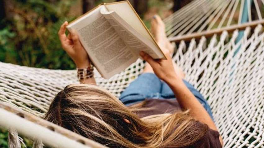 ТОП-10 книг, які варто прочитати кожній жінці