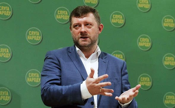 У Києві відкрився партійний офіс "Слуги народу"