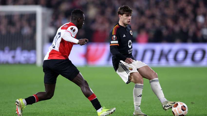 "Рома" - "Фейенорд": стартовые составы на матч 1/16 Лиги Европы