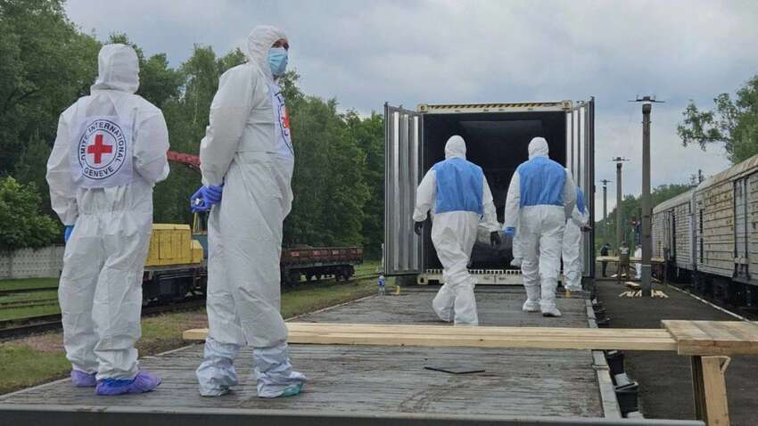 Враг смешивает украинских солдат с россиянами: что происходит во время передачи тел Враг смешивает украинских солдат с россиянами: что происходит во время передачи тел