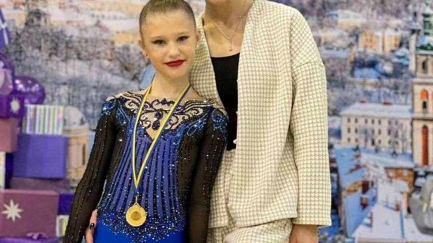 Россия забирает лучшее: в Мариуполе под завалами дома погибла юная гимнастка (ФОТО)