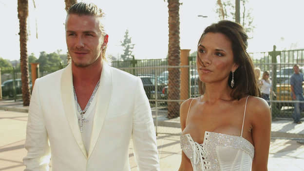 Серебряный юбилей Бекхемов: история любви знаменитой пары Серебряный юбилей Бекхемов: история любви знаменитой пары