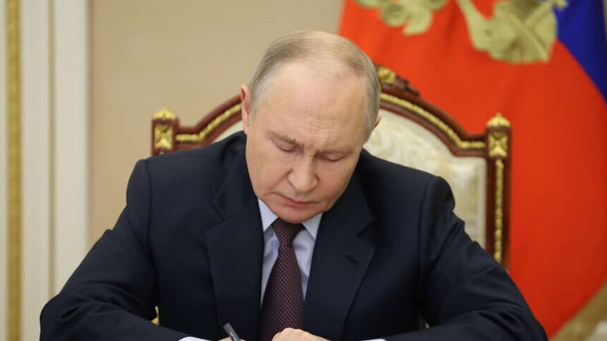 “Досить воювати”: рейтинг Путіна впав до неможливості 