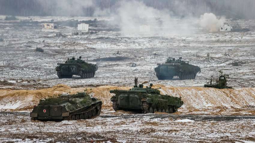 Беларусь и РФ продлили учения вблизи украинской границы: о чем это говорит – к чему может привести