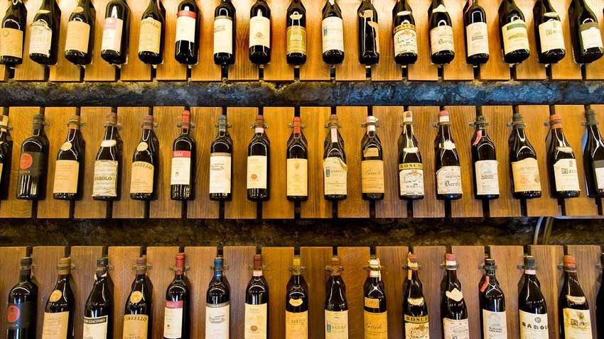 Южнокорейская компания представила смарт-шкаф для вина Южнокорейская компания представила смарт-шкаф для вина