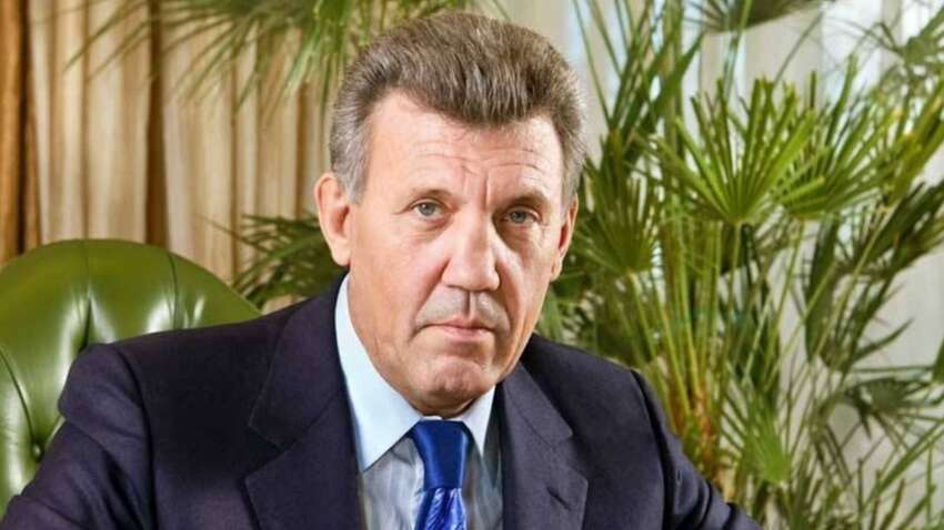 Скандальный экс-глава ЦИК Кивалов "засветил" новую футболку: стоимость шокирует 