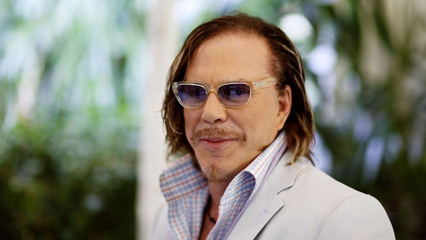 Микки Рурк зарезервировал для себя место на кладбище в Украине