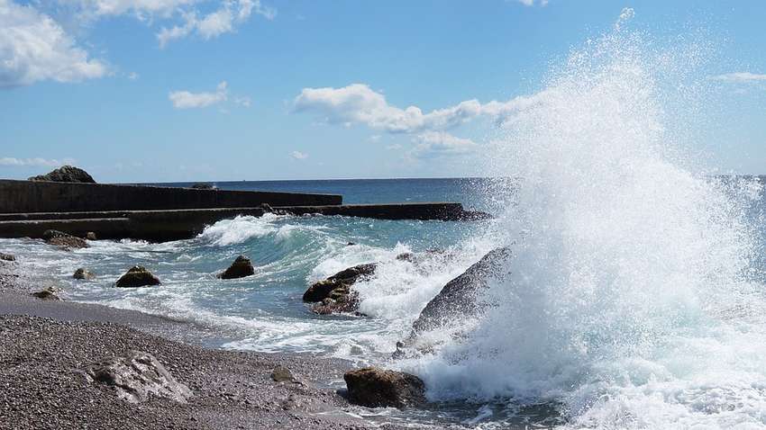 Россиян приглашают на море в Крым: какая ситуация на аннексированном полуострове