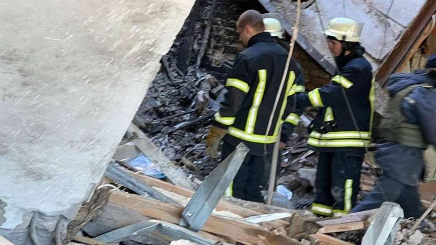 В ДСНС повідомили про наслідки ворожого ракетного удару у містах Київської області