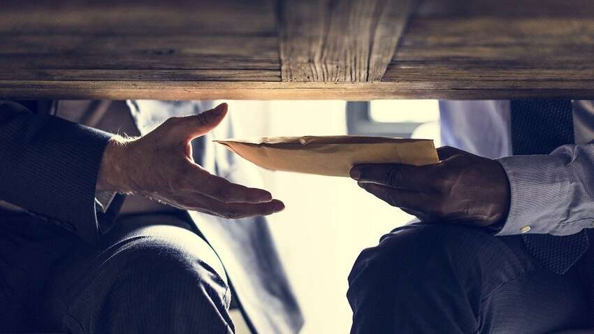 Как в Украине изменился уровень коррупции с начала войны