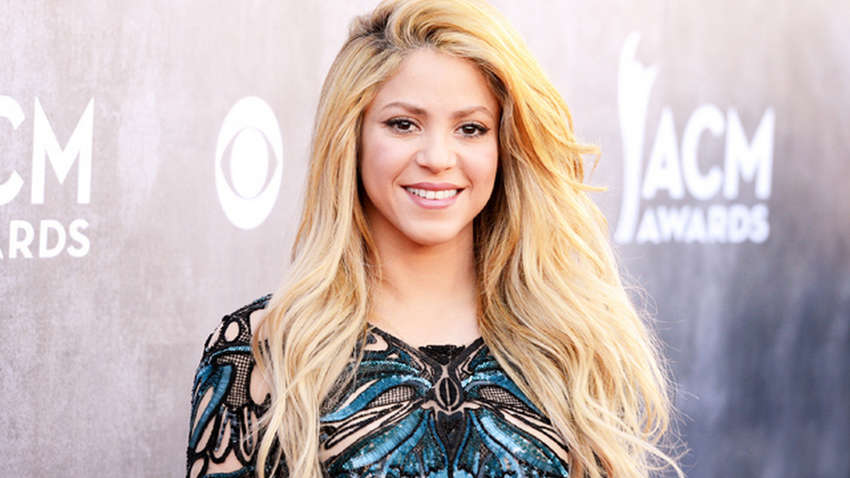 Шакира показала фигуру в бикини собственного дизайна