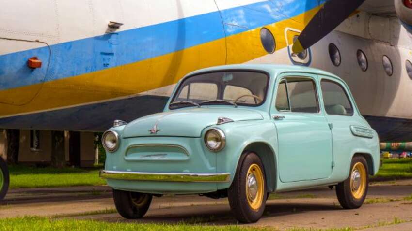 "Запорожець" святкує 65 років: як виглядав перший український автомобіль (ФОТО) "Запорожець" святкує 65 років: як виглядав перший український автомобіль (ФОТО)