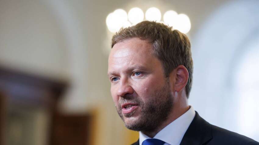 Естонія готує відповідь на появу біля кордону російських "зелених чоловічків"