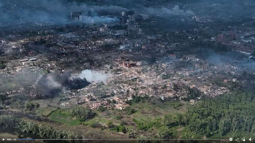 З новими силами в наступ: росіяни підтягують резерви під Вовчанськом